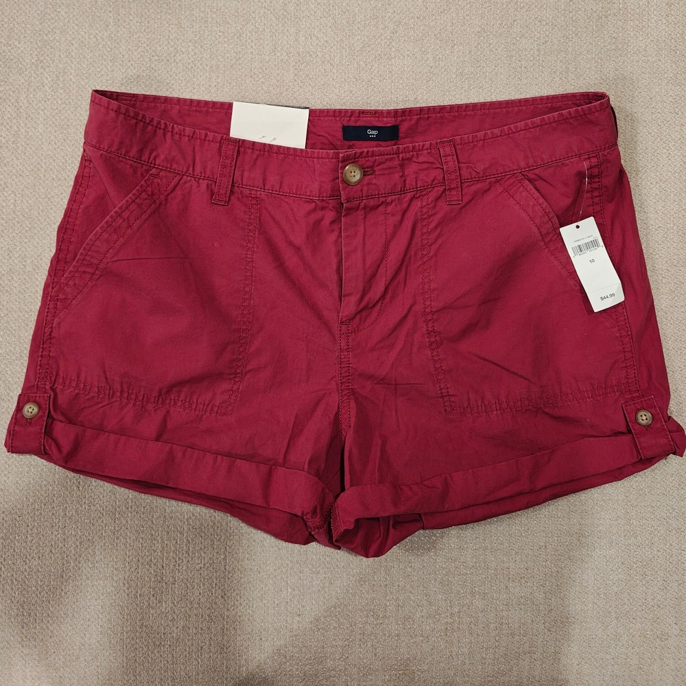 GAP Women's Red Cargo Shorts